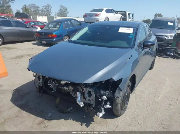 3MZBPACL2NM318235 2022 MAZDA 3 - Image 2
