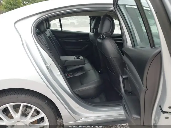 3MZBPACL4LM129079 2020 MAZDA 3 - Image 8