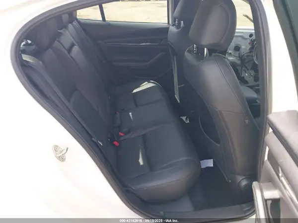 3MZBPACL4LM131639 2020 MAZDA 3 - Image 8