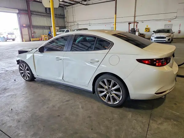 3MZBPACL6LM134445 2020 MAZDA 3 - Image 2