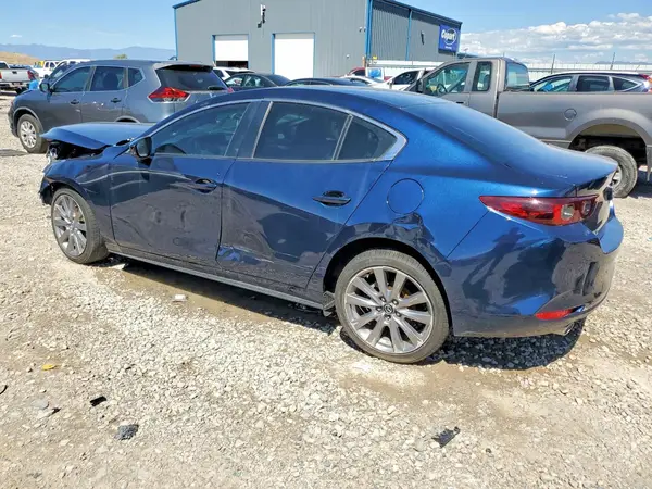3MZBPACL8NM305117 2022 MAZDA 3 - Image 2