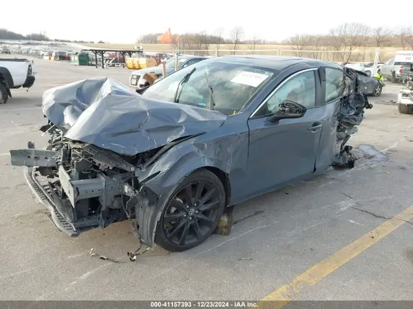 3MZBPACL8NM310043 2022 MAZDA 3 - Image 2