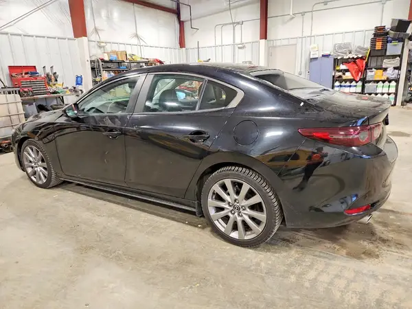 3MZBPACL9LM133306 2020 MAZDA 3 - Image 2
