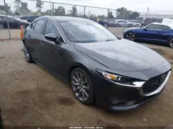 3MZBPACLXLM135565 2020 MAZDA 3