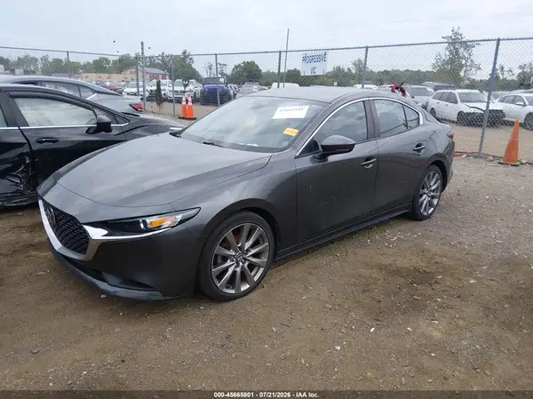 3MZBPACLXLM135565 2020 MAZDA 3 - Image 2
