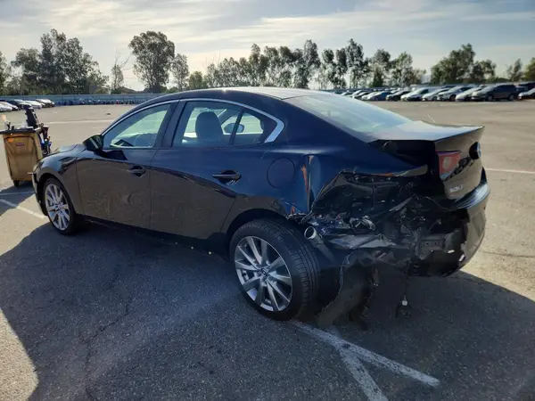 3MZBPACLXNM301845 2022 MAZDA 3 - Image 2