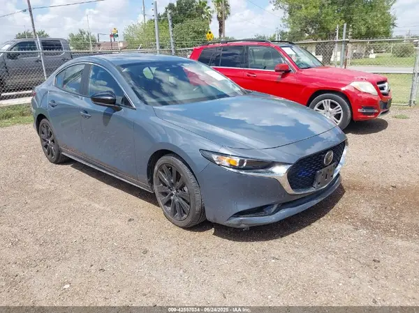 3MZBPACLXNM308410 2022 MAZDA 3 - Image 1