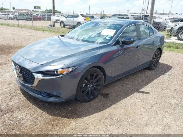 3MZBPACLXNM308410 2022 MAZDA 3 - Image 2