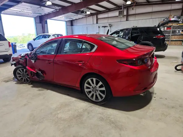 3MZBPACM0PM381555 2023 MAZDA 3 - Image 2