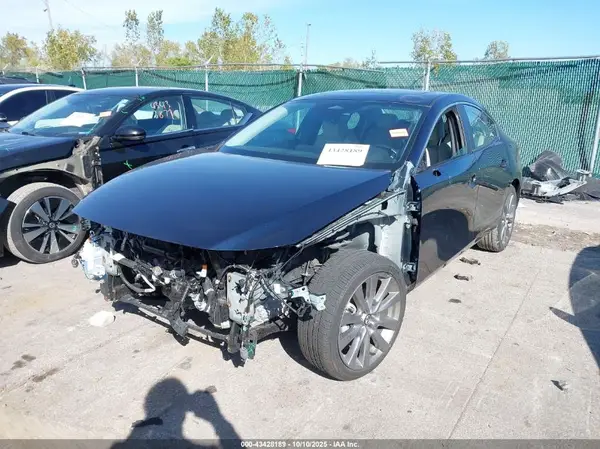 3MZBPACM0RM431521 2024 MAZDA 3 - Image 2