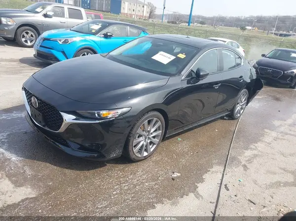 3MZBPACM1SM473945 2025 MAZDA 3 - Image 2