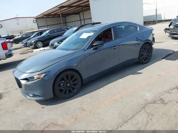 3MZBPACM2PM383615 2023 MAZDA 3 - Image 2
