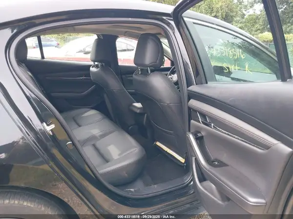 3MZBPACM2RM417362 2024 MAZDA 3 - Image 8