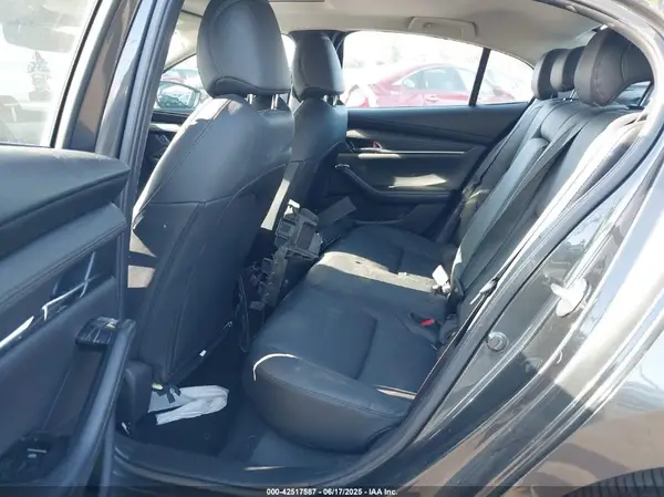 3MZBPACM2RM425574 2024 MAZDA 3 - Image 8