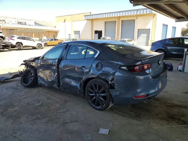 3MZBPACM3PM375782 2023 MAZDA 3 - Image 2