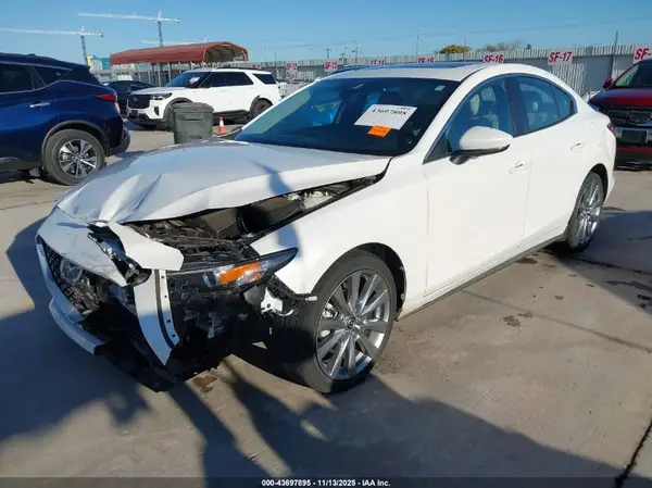 3MZBPACM3PM378391 2023 MAZDA 3 - Image 2