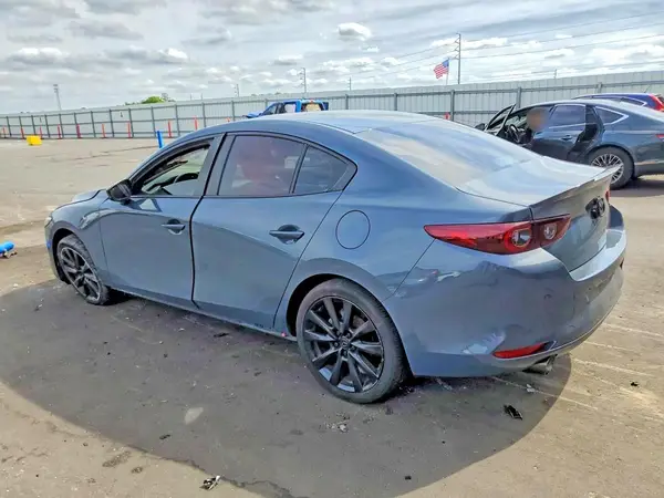 3MZBPACM4PM372907 2023 MAZDA 3 - Image 2