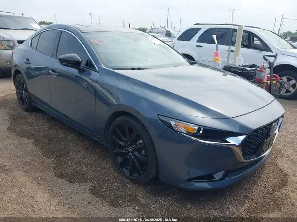 3MZBPACM4PM383034 2023 MAZDA 3 - Image 1