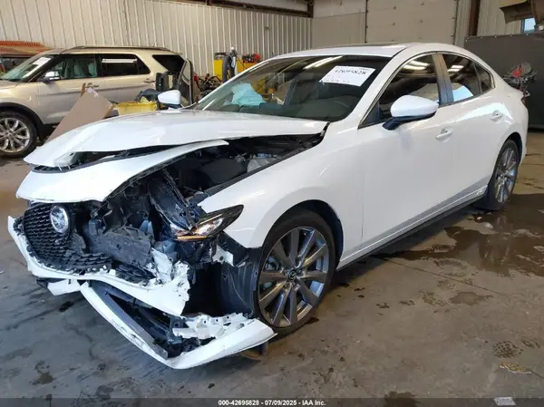 3MZBPACM4RM400627 2024 MAZDA 3 - Image 2
