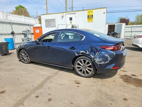3MZBPACM4RM413264 2024 MAZDA 3 - Image 2