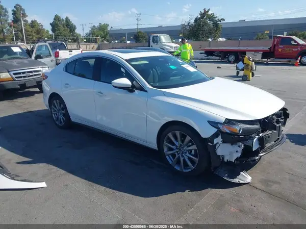3MZBPACM4RM425897 2024 MAZDA 3 - Image 1
