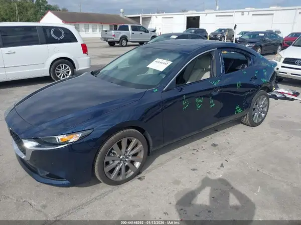 3MZBPACM4SM465273 2025 MAZDA 3 - Image 2