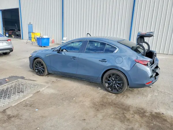 3MZBPACM5PM377825 2023 MAZDA 3 - Image 2