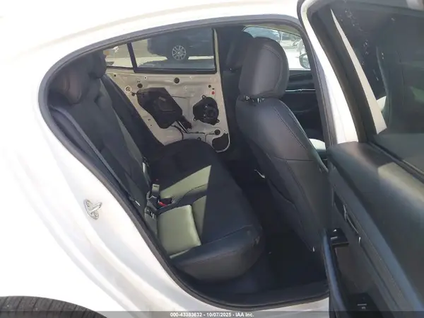 3MZBPACM5RM412530 2024 MAZDA 3 - Image 8