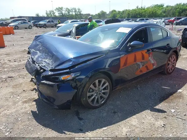 3MZBPACM5RM415055 2024 MAZDA 3 - Image 2