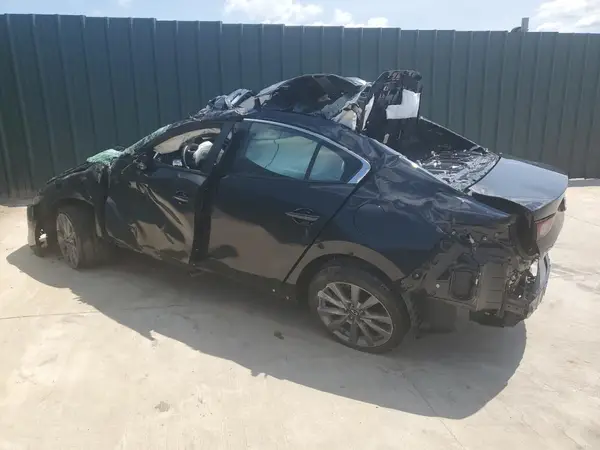 3MZBPACM5RM417470 2024 MAZDA 3 - Image 2