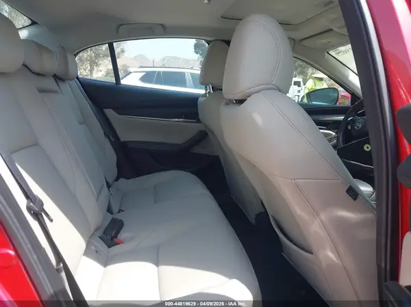 3MZBPACM5RM418876 2024 MAZDA 3 - Image 8