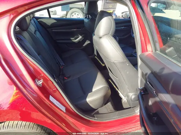 3MZBPACM5SM465895 2025 MAZDA 3 - Image 8