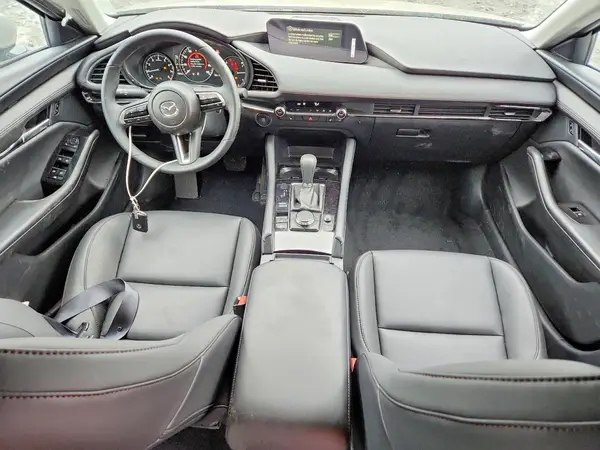 3MZBPACM5SM478193 2025 MAZDA 3 - Image 8