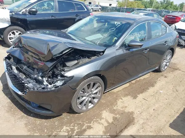 3MZBPACM7RM401819 2024 MAZDA 3 - Image 2