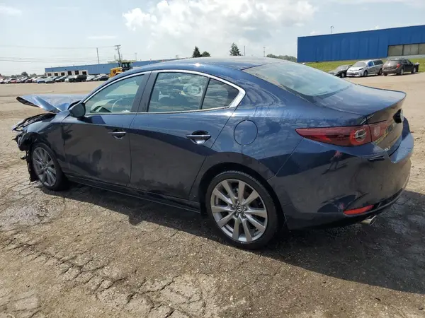 3MZBPACM7RM413520 2024 MAZDA 3 - Image 2