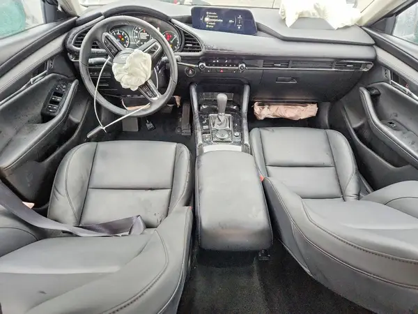3MZBPACM7SM467034 2025 MAZDA 3 - Image 8