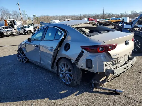3MZBPACM7SM467146 2025 MAZDA 3 - Image 2