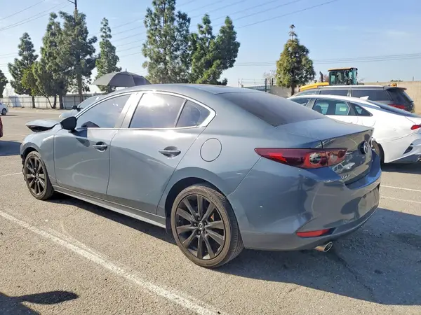 3MZBPACM8PM366981 2023 MAZDA 3 - Image 2