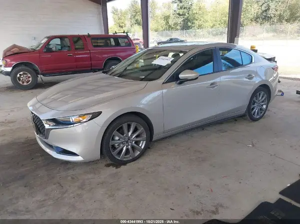 3MZBPACM8PM368357 2023 MAZDA 3 - Image 2
