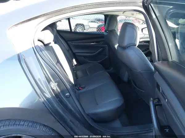 3MZBPACM8RM418743 2024 MAZDA 3 - Image 8
