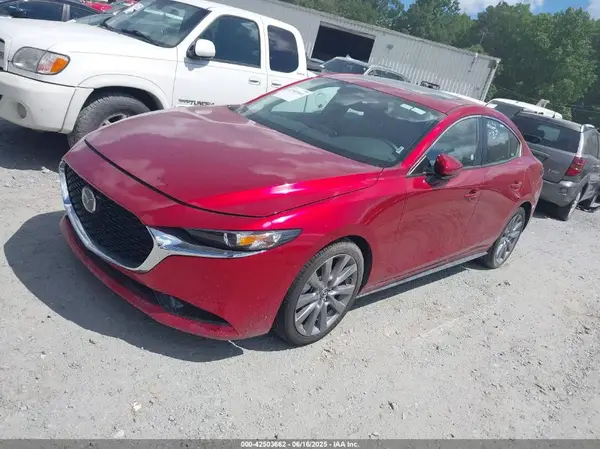 3MZBPACM8SM457807 2025 MAZDA 3 - Image 2