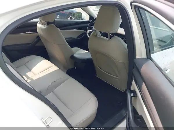 3MZBPACM8SM472226 2025 MAZDA 3 - Image 8