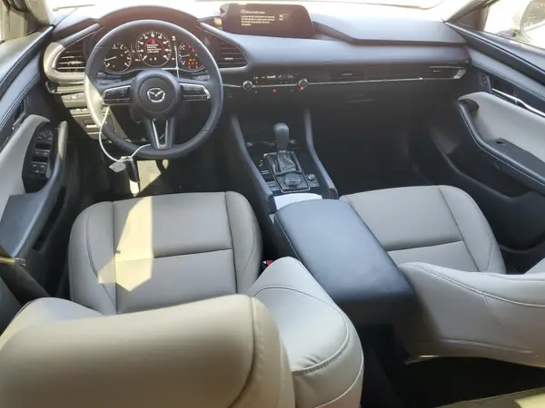 3MZBPACM8SM476308 2025 MAZDA 3 - Image 8