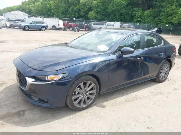3MZBPACM9SM458772 2025 MAZDA 3 - Image 2