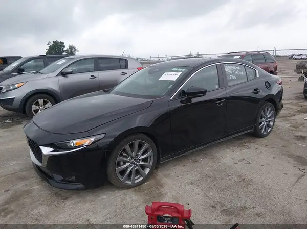 3MZBPACM9SM466628 2025 MAZDA 3 - Image 2