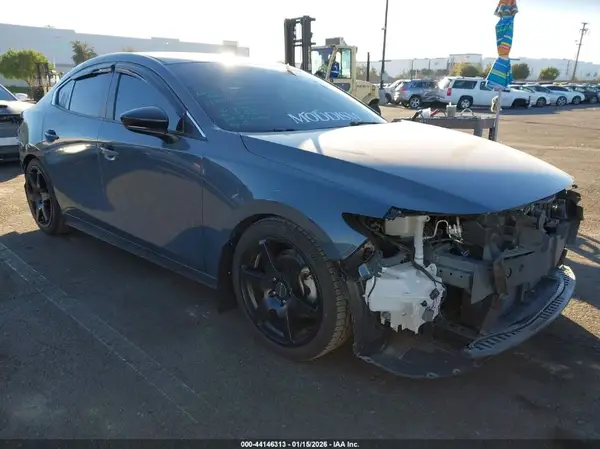 3MZBPACMXPM385872 2023 MAZDA 3 - Image 1