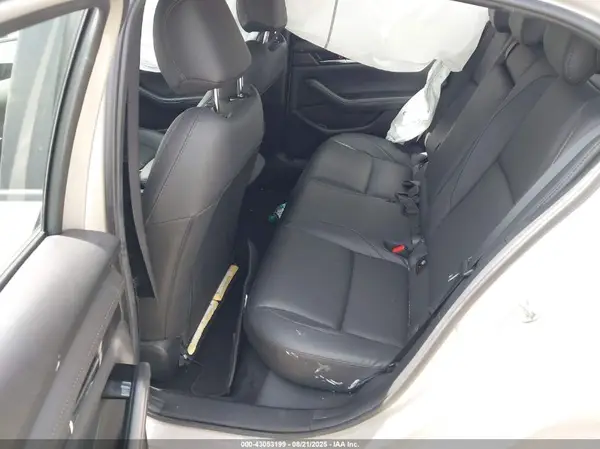 3MZBPACMXSM467383 2025 MAZDA 3 - Image 8