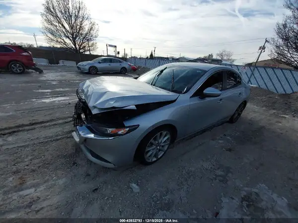 3MZBPADL0KM109800 2019 MAZDA 3 - Image 2
