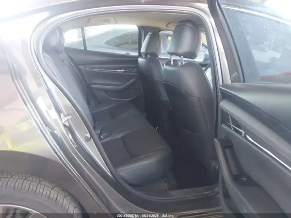 3MZBPADL1KM106596 2019 MAZDA 3 - Image 8