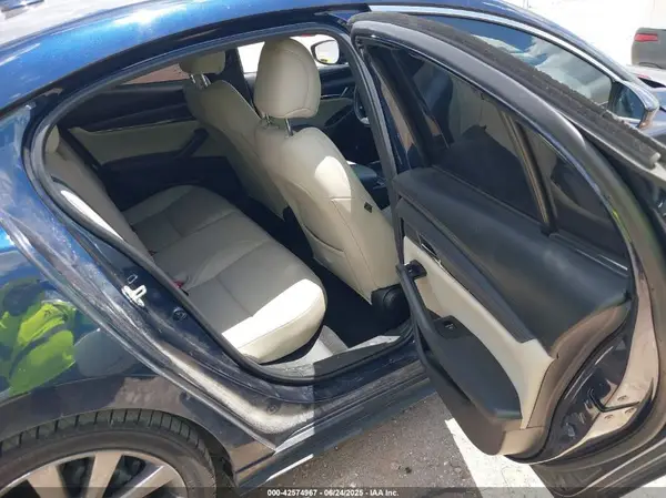 3MZBPADL2KM106137 2019 MAZDA 3 - Image 8